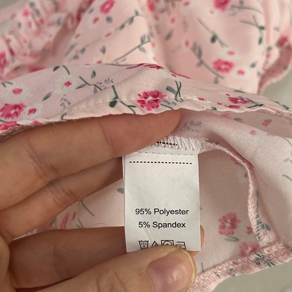 🦋 SHEIN Pink Floral Crop Top Casual Pastel Valentines Day Preppy Medium - Picture 3 of 4